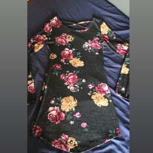 Stretchy floral dress